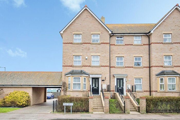 3 Bedroom Town House For Sale In Manor Terrace, Felixstowe, IP11