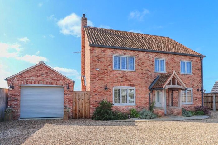 5 Bedroom Detached House For Sale In Narborough Road, Pentney, PE32