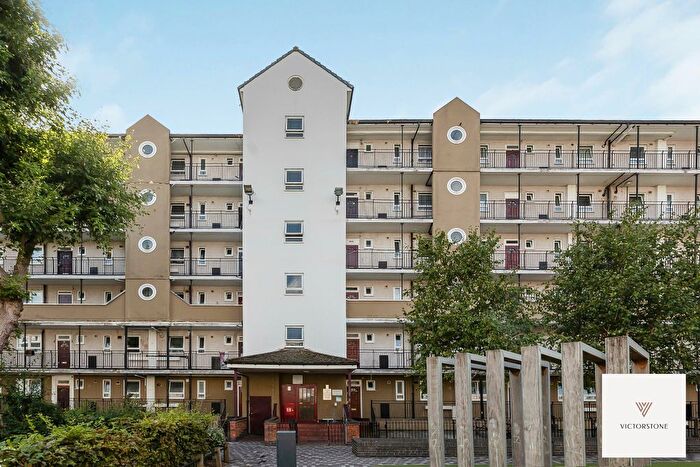 2 Bedroom Flat For Sale In Bredel House, London, E14