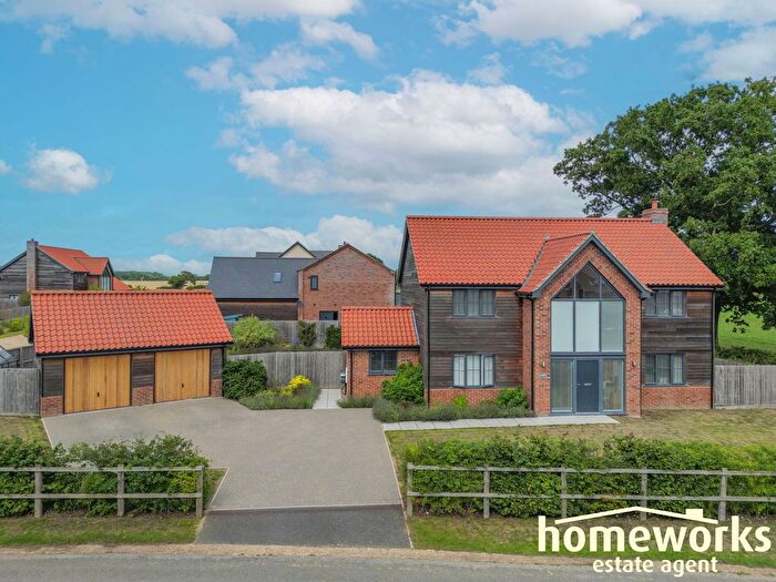 4 Bedroom Detached House For Sale In Albatross Road, Hockering, NR20