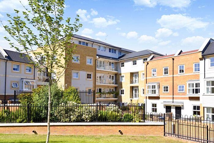 1 Bedroom Apartment To Rent In Flambard Way, Godalming, GU7