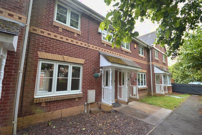 3 Bedroom Mews To Rent In Hawkridge Drive, Manchester, M23