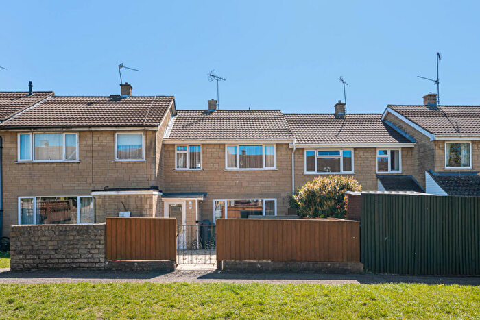 3 Bedroom Terraced House For Sale In North Home Road, Cirencester, Gloucestershire, GL7