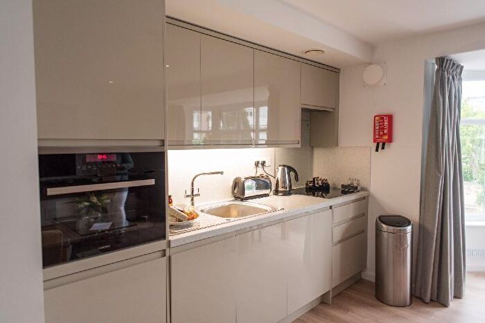 2 Bedroom Flat To Rent In Nelson Court, Trafalgar Road, Cambridge, CB4