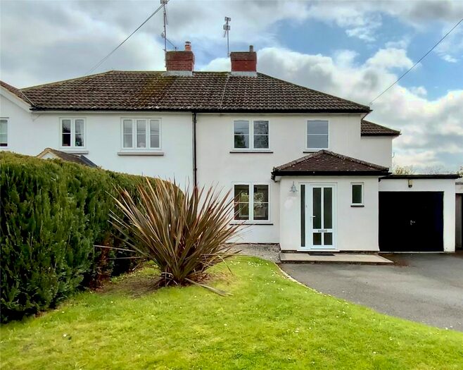 4 Bedroom Semi-Detached House To Rent In Westwood Green, Cookham, Berkshire, SL6