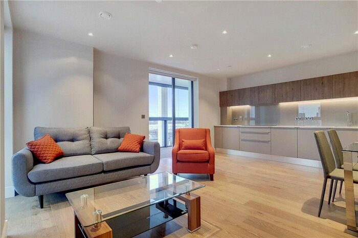 2 Bedroom Flat To Rent In St. Josephs Street, London, SW8