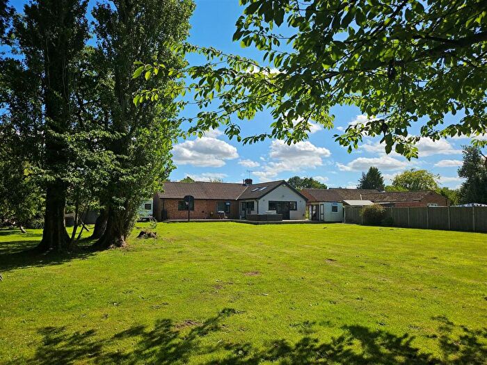 4 Bedroom Detached Bungalow For Sale In Chapel Lane, Potter Heigham, NR29