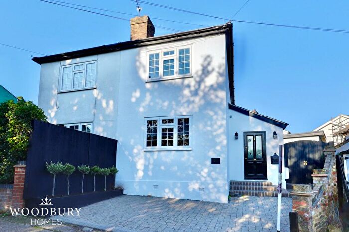 2 Bedroom Semi-Detached House For Sale In Stony Path, Loughton, IG10