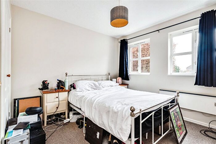 1 Bedroom Flat For Sale In Don Bosco Close, Oxford, Oxfordshire, OX4