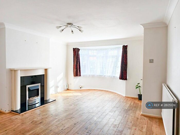 3 Bedroom End Of Terrace House To Rent In Malvern Road, Cambridge, CB1