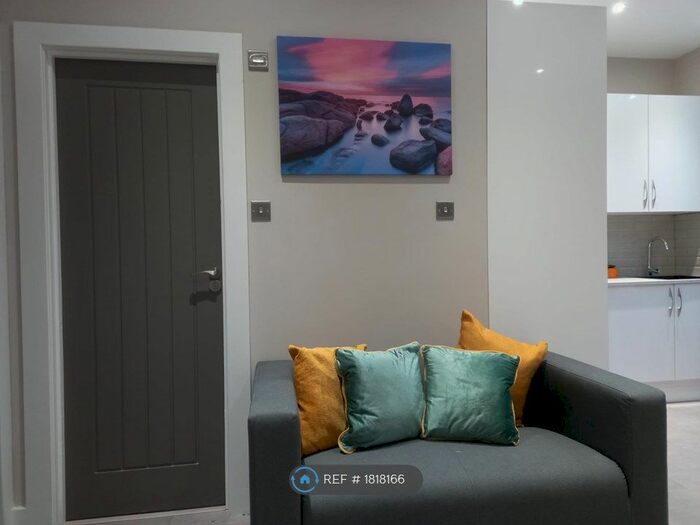 1 Bedroom Flat To Rent In Mansfield Road, Reading, RG1