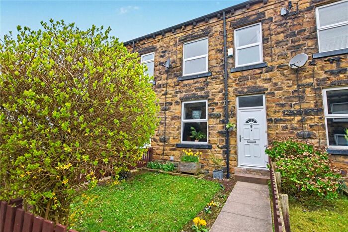 4 Bedroom Terraced House For Sale In Oxford Street, Morley, Leeds, LS27