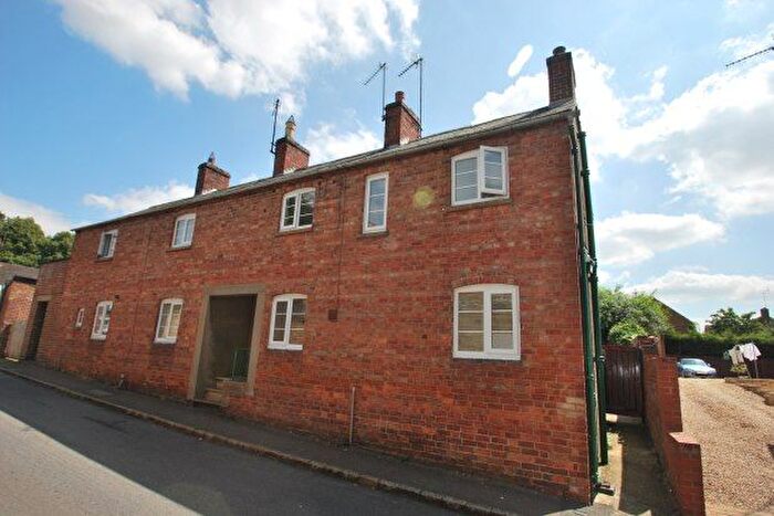 2 Bedroom Cottage To Rent In Great Lane, Northampton, NN7