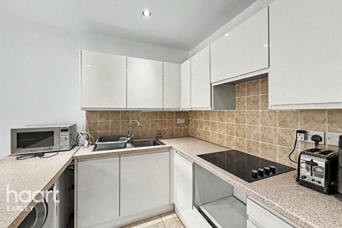 1 Bedroom Apartment To Rent In Reading Road, Wokingham, RG41
