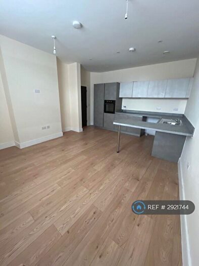 2 Bedroom Flat To Rent In The Southern Belle, Gillingham, ME7