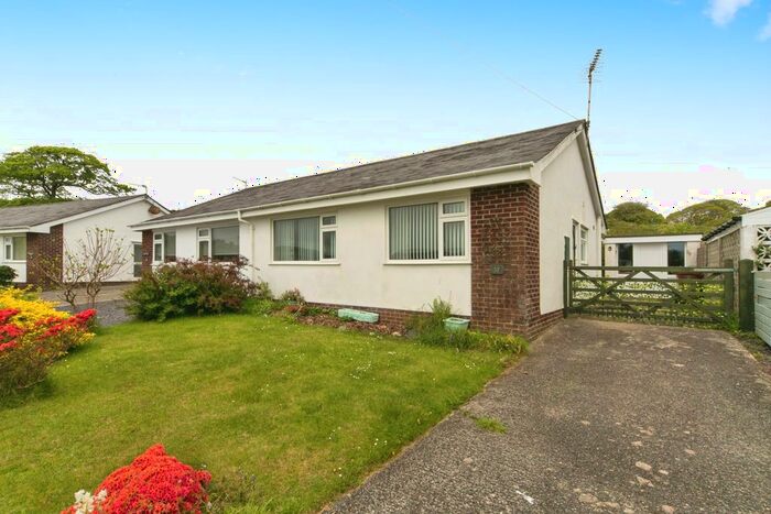 2 Bedroom Bungalow For Sale In Bryn Tyddyn, Pentrefelin, Criccieth, Gwynedd, LL52