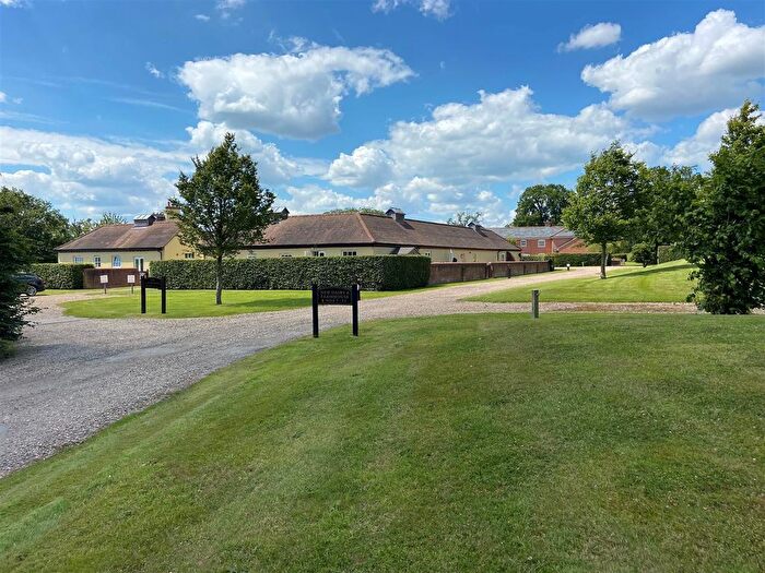 2 Bedroom Flat To Rent In Lower Woodside Farm, Westfield, Brookmans Park, AL9
