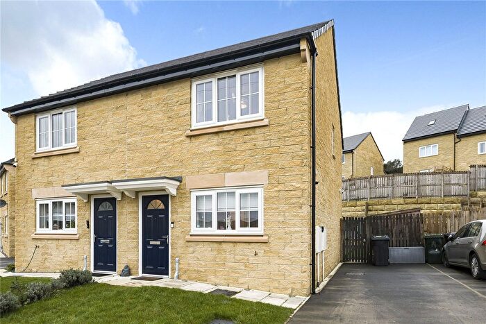 2 Bedroom Detached House To Rent In Meadowlands, Allerton, Bradford, BD15
