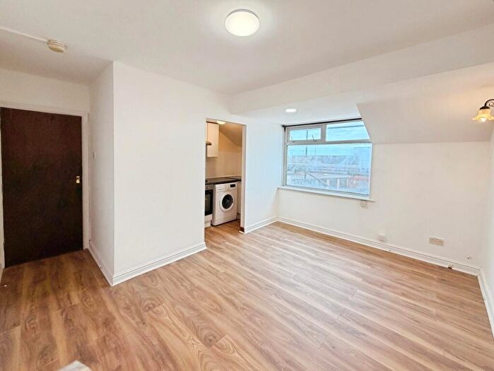 2 Bedroom Apartment To Rent In Beach Road, Thornton-Cleveleys, Lancashire, FY5