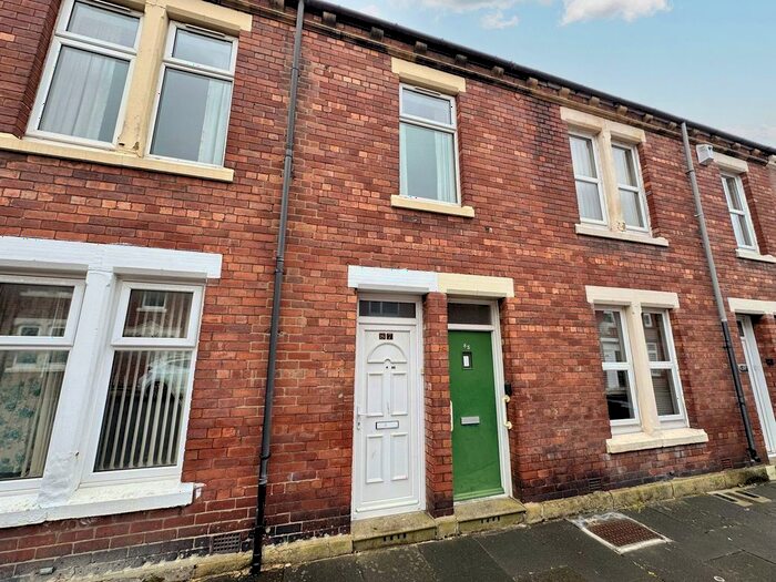 3 Bedroom Flat To Rent In Charlotte Street, Wallsend, NE28