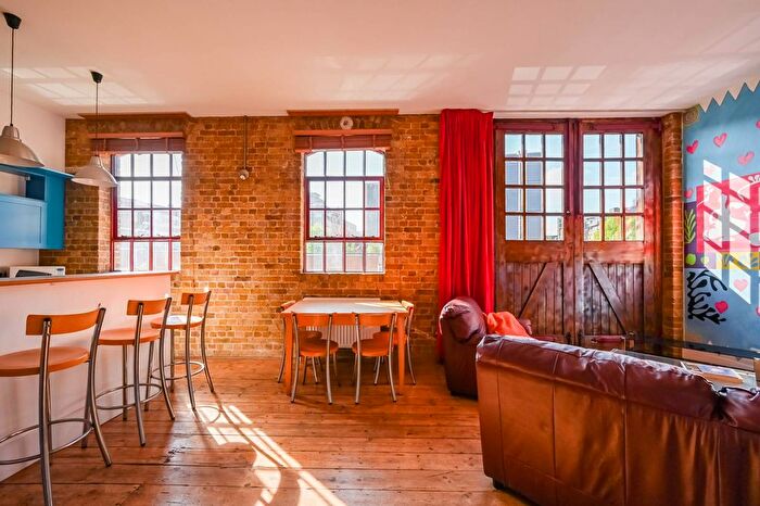 2 Bedroom Flat To Rent In North Tenter Street, Whitechapel, London, E1