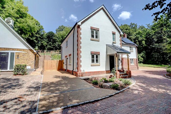 3 Bedroom Semi-Detached House For Sale In Burleighfield Estate, London Road, Loudwater, High Wycombe, HP10