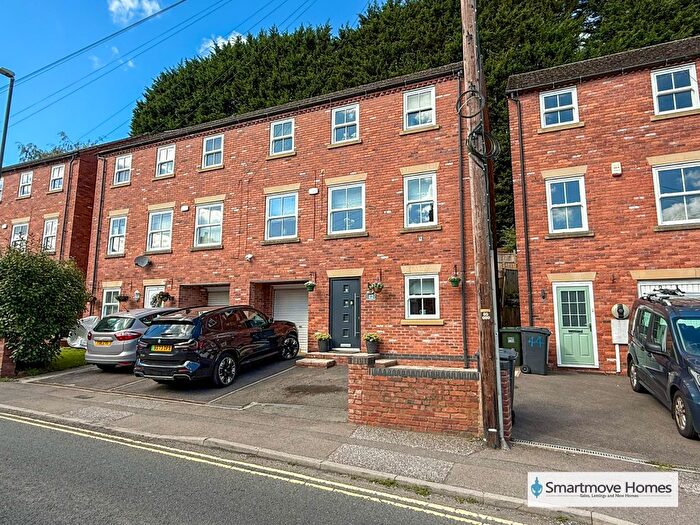 3 Bedroom Semi-detached House For Sale In Nottingham Road, Belper, DE56