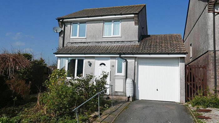 3 Bedroom Detached House For Sale In Respryn Close, Liskeard, PL14