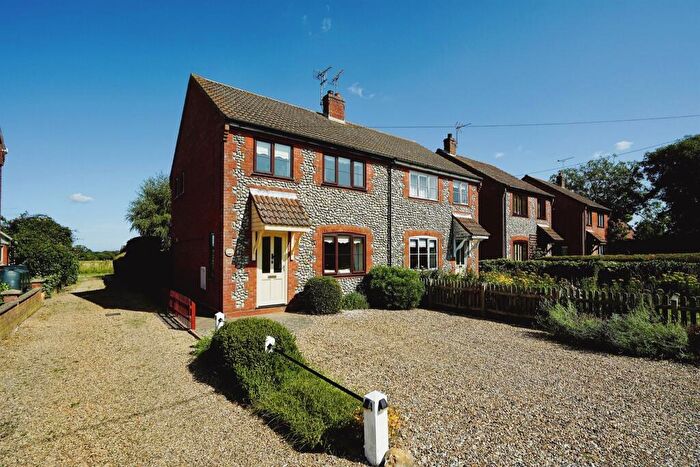 3 Bedroom Semi-Detached House To Rent In The Street, Baconsthorpe, Holt, NR25