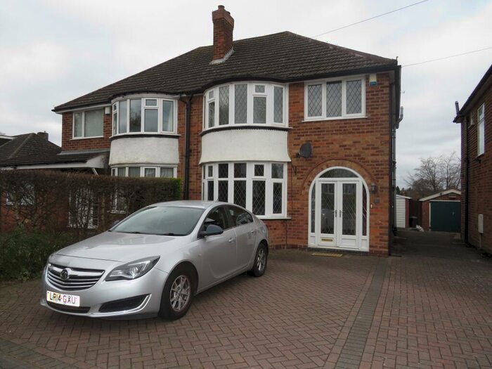 3 Bedroom House To Rent In Bedford Drive, Sutton Coldfield, B75
