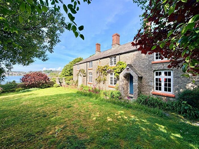 2 Bedroom Cottage For Sale In Oreston, Plymouth, PL9