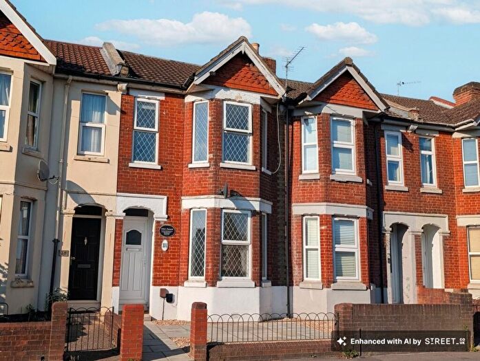 3 Bedroom Terraced House To Rent In Romsey Road, Southampton, SO16