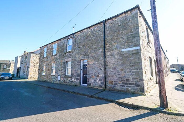 4 Bedroom Terraced House For Sale In Smith Street, Amble, NE65