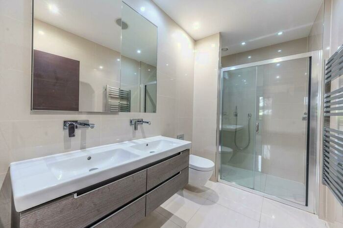 2 Bedroom Flat For Sale In Hampton Road, Stanmore, HA7