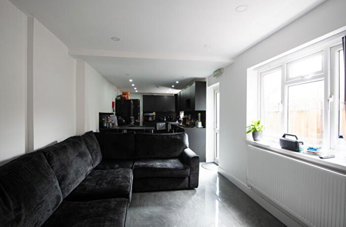 7 Bedroom House To Rent In Richards Street, Cathays, CF24