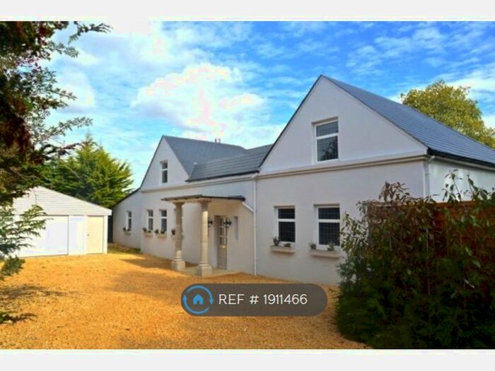 6 Bedroom Detached House To Rent In Pleasure Pit Road, Ashtead, KT21