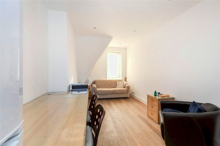 1 Bedroom Flat To Rent In St. Johns Wood High Street, St John's Wood, NW8