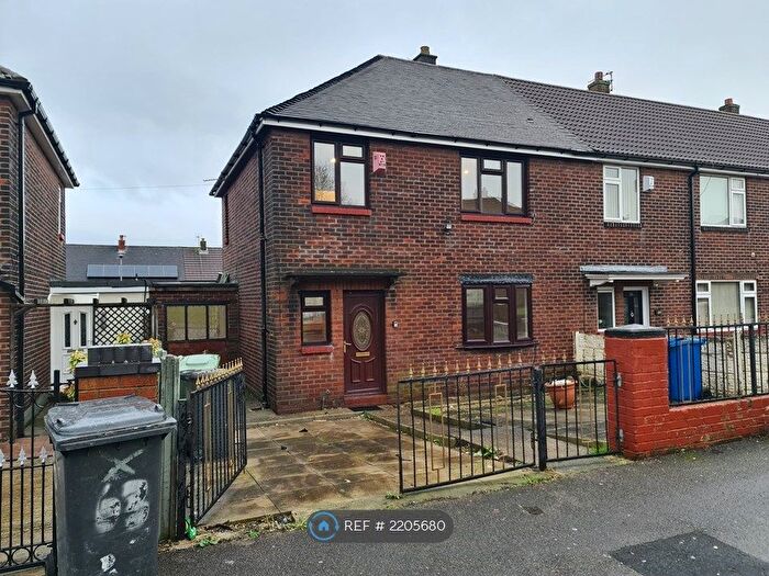 3 Bedroom End Of Terrace House To Rent In Severn Drive, Wigan, WN5