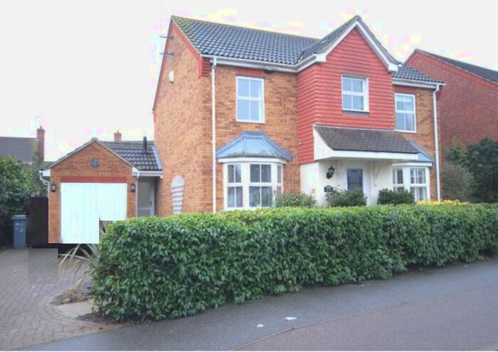 4 Bedroom Detached House To Rent In Waterson Vale, Chelmsford, CM2