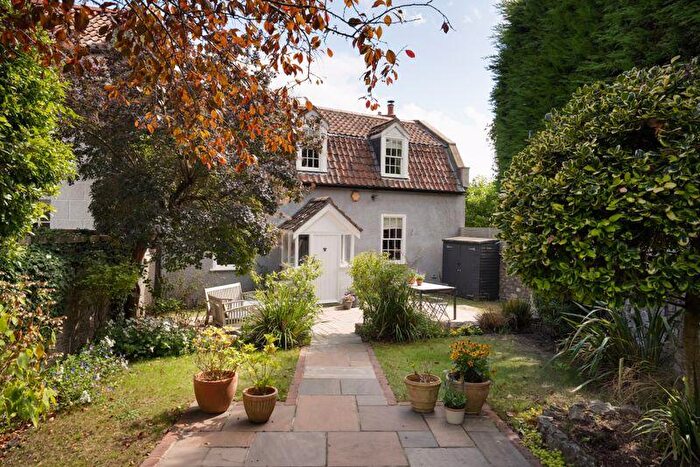 3 Bedroom Semi Detached House For Sale In St. Vincents Hill | Redland, BS6