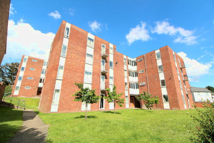 1 Bedroom Flat To Rent In Bentleigh Court, Colchester, CO1