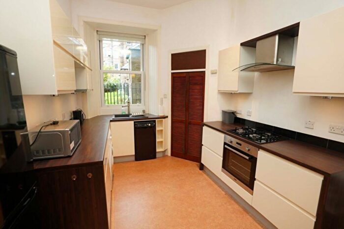 1 Bedroom Flat To Rent In Harden Place, Polwarth, Edinburgh, EH11