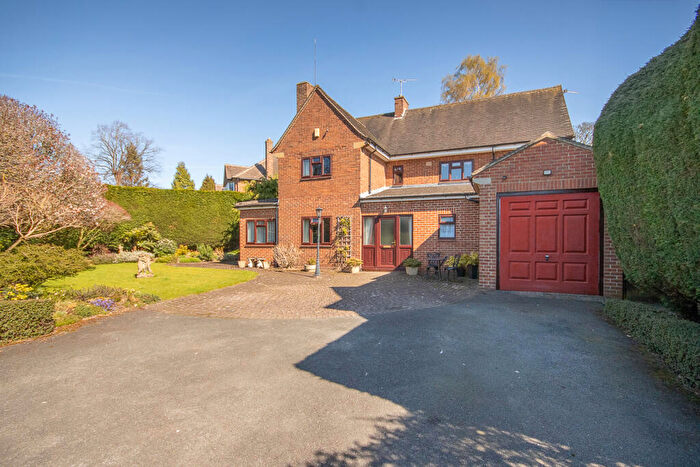 4 Bedroom Detached House For Sale In Ruskin Road, Derby, DE1