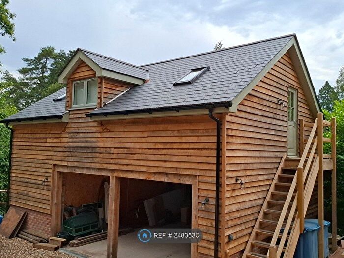 1 Bedroom Flat To Rent In Longdown Road, Farnham, GU10