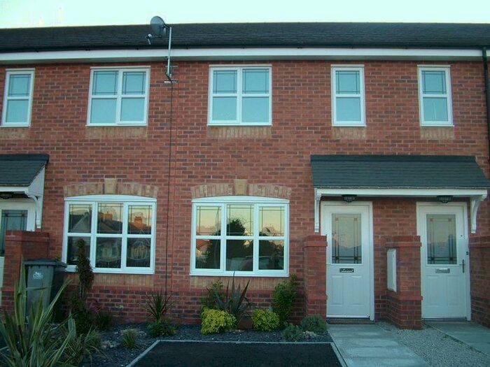 2 Bedroom Town House To Rent In Cysgod Y Bryn, Penrhyn Avenue, LL28