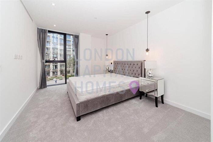 2 Bedroom Apartment To Rent In Merino Gardens, London, E1W