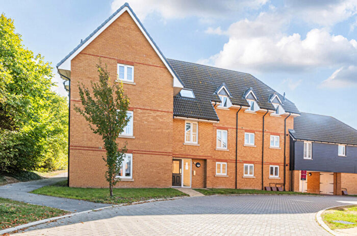 1 Bedroom Apartment For Sale In Fairfax Lane, Royston, Hertfordshire, SG8