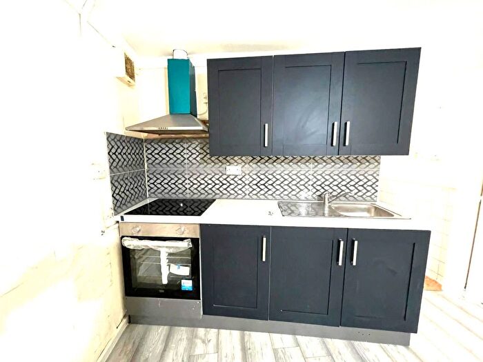1 Bedroom Flat To Rent In Barking Road, London, E13