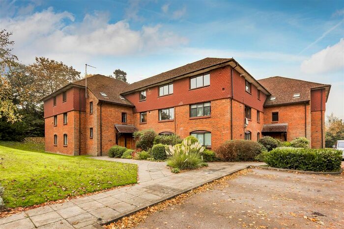 1 Bedroom Flat To Rent In Culver House, Boxgrove Road, Guildford, GU1