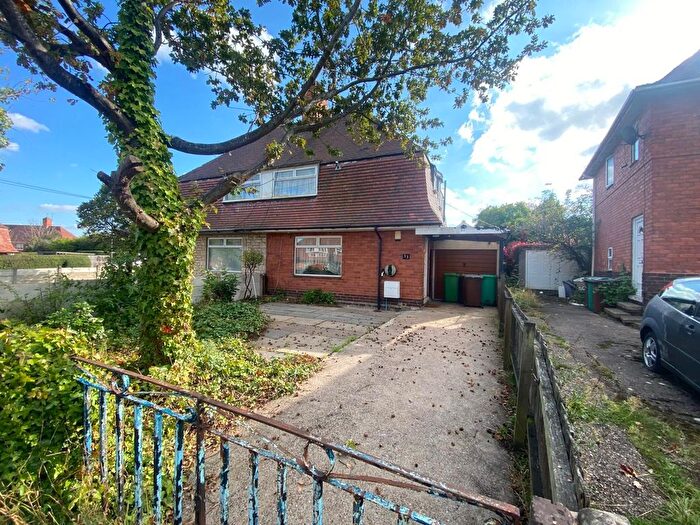 3 Bedroom Semi Detached House For Sale In Amesbury Circus, Nottingham, NG8